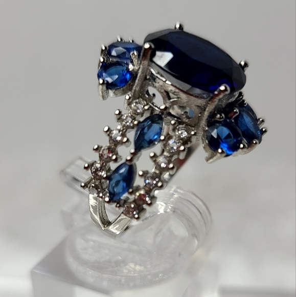 Blue Sapphire Statement Ring - Picture 4 of 10